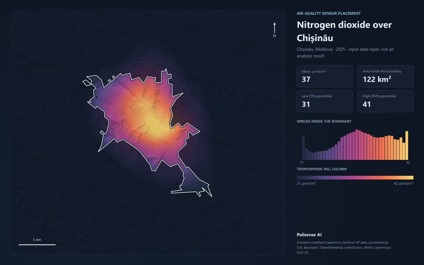Map of Chișinău coloured by tropospheric nitrogen dioxide for 2025, with the mean, the 5th and 95th percentiles and a histogram of values inside the city boundary.