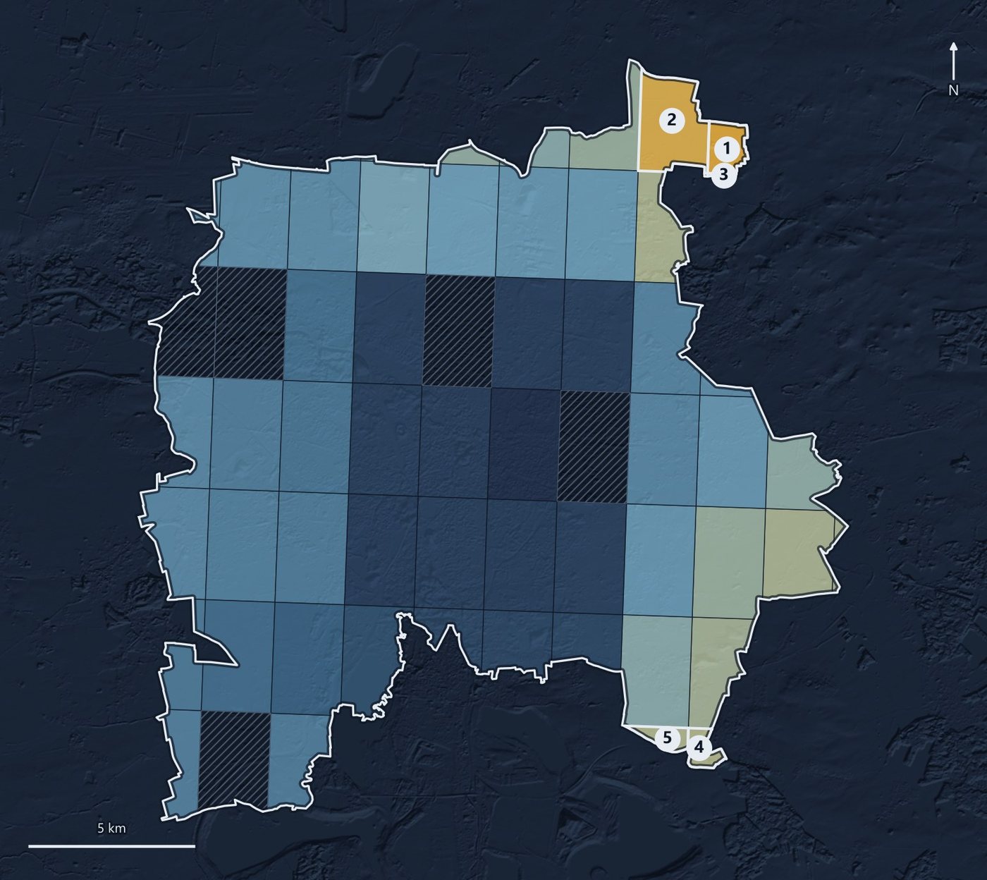 Shaded-relief map of Leipzig, Germany, divided into grid units coloured by relative score, with the top five numbered and excluded units hatched.
